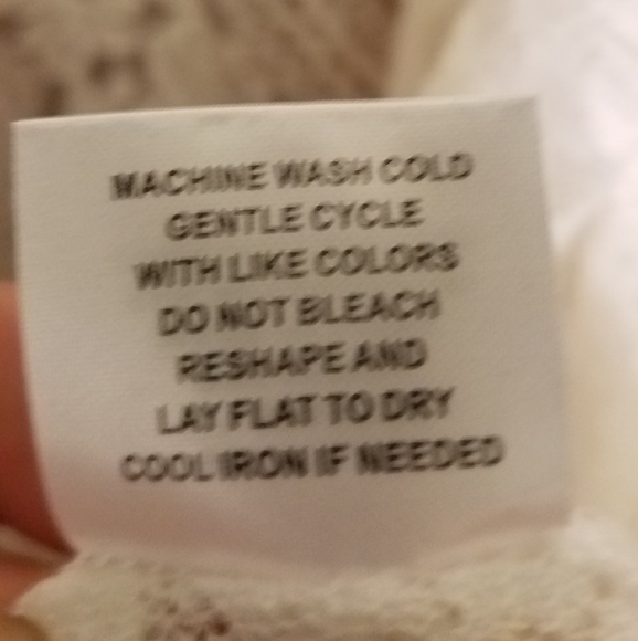 Cream lace shrug, 3xl, 3/4 sleeve - Picture 5 of 6